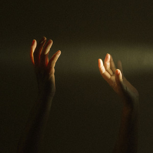 新娘子被老公兄弟欺负
